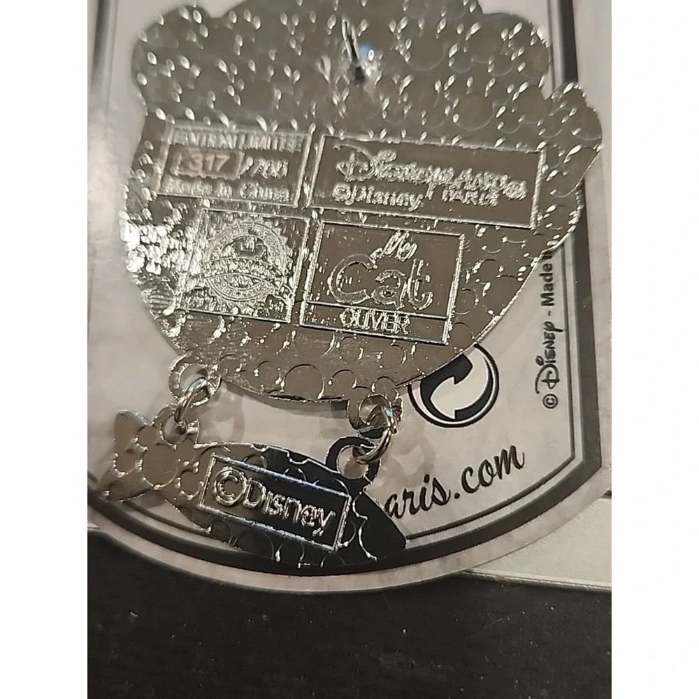 Disney Jenny and Oliver My Cat‎ Disneyland Paris LE 700 Trading Pin 128468 DLP